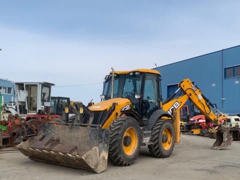 JCB 4CX kotró-rakodó kombigép