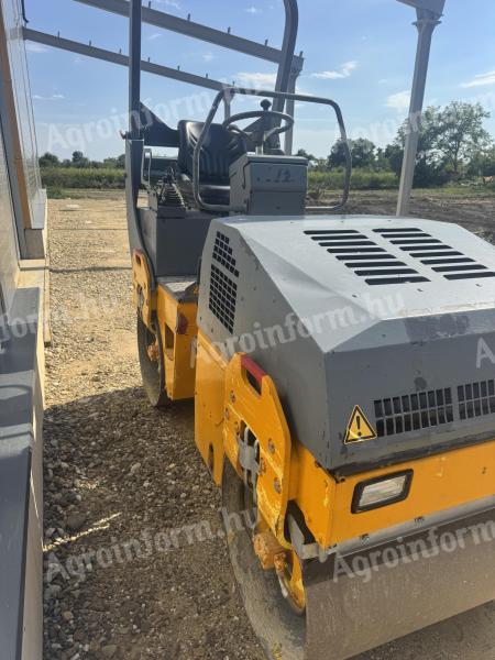 Bomag BW 100 AD3 padkahenger
