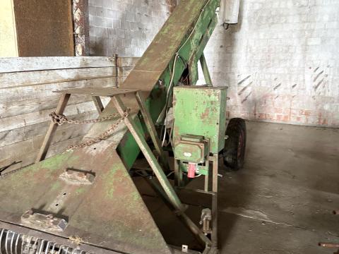 Eladó Delta 50 terményfelszedő Eladó Delta 50 terményfelszedő