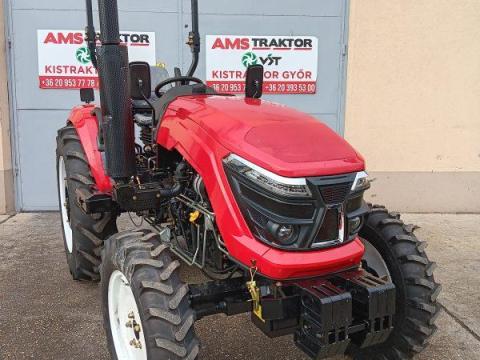 TE 704 típusú 70 lóerős, szervokormányos, irányváltós, összkerékhajtású traktor, nem forgalomba helyezhető