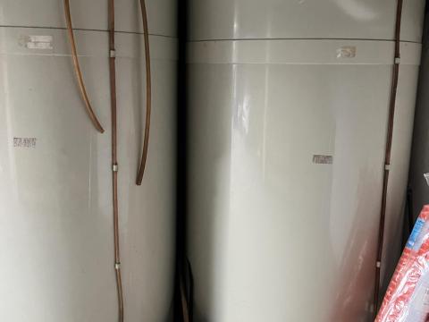 Műanyag borostartályok 6 db