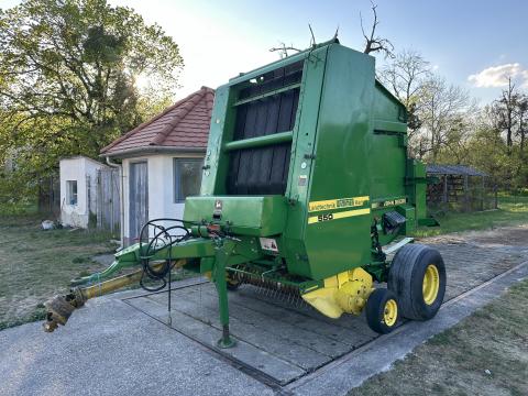 JOHN DEERE 550 körbálázó