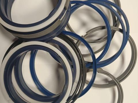 Darufordító tömítéskészlet, F054692, CF7