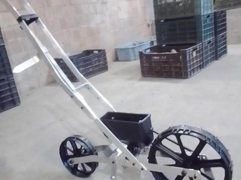 Kézi vetőgép eladó