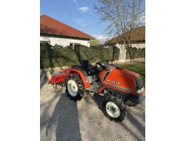 Kubota Aste-15 japán kistraktor talajmaróval!