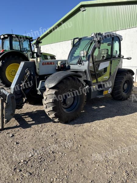 Claas Scorpion 9055