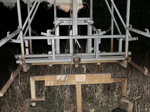 Eladó rácskonzol 46/50 (öntözés)