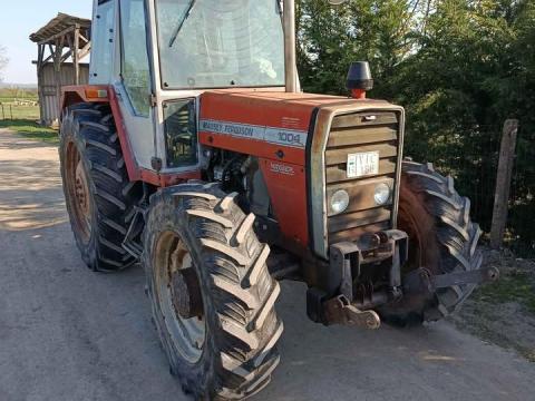 Eladó Massey Ferguson 1004 turbós, front hidraulikás traktor