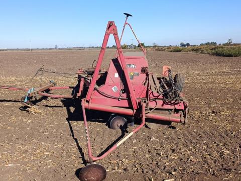 Eladó IH 6200 gabonavetőgép