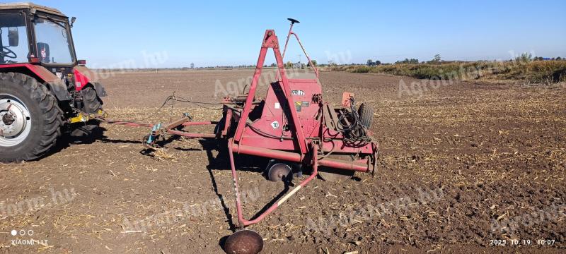 Eladó IH 6200 gabonavetőgép