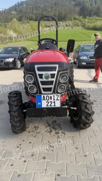 Japán kis traktor VST 929 DI EGT Yanmar,  Iseki,  Kubota,  Mitsubishi