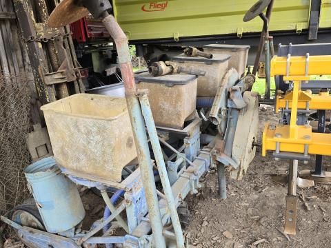 SPC 4 soros vetőgép