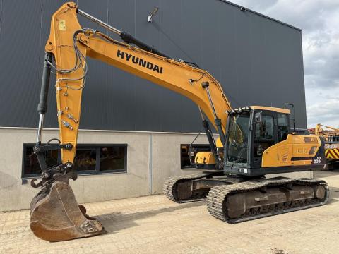 Hyundai HX220L / 2019 / 6 930 üzemóra / Lízing 20%-tól