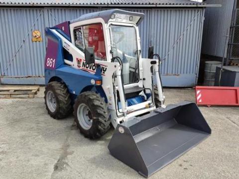 Novotny B 961 csúszókormányzású rakodógép