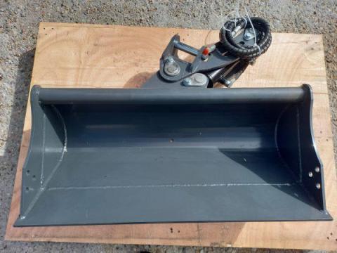 KANDÖ80 hidraulikusan dönthető rézsűkanál 80 cm