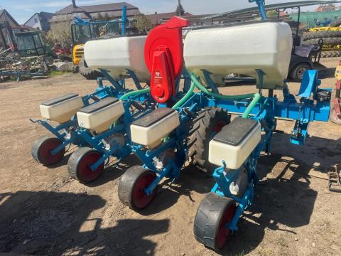 MONOSEM NG 4 SOROS PNEUMATIKUS SZEMENKÉNTI VETŐGÉP