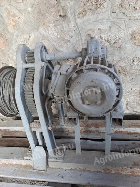 Csörlő 3 fázisú motor meghajtással