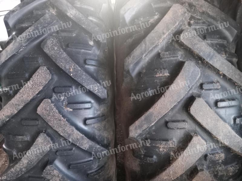 Traktorgumi eladó
