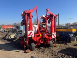 KUHN MAXIMA RT 8R, 8 SOROS TÁRCSÁS VETŐGÉP,  MŰTRÁGYAADAGOLÓVAL,  VETÉSELLENŐRZŐVEL