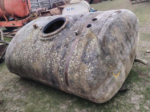 2000 literes üvegszálas tartály