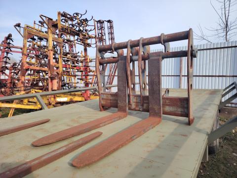 Raklapvilla 4 tonna teherbírású Faresin adaptációval