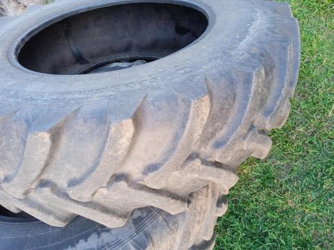18,4R34 Belshina használt gumi