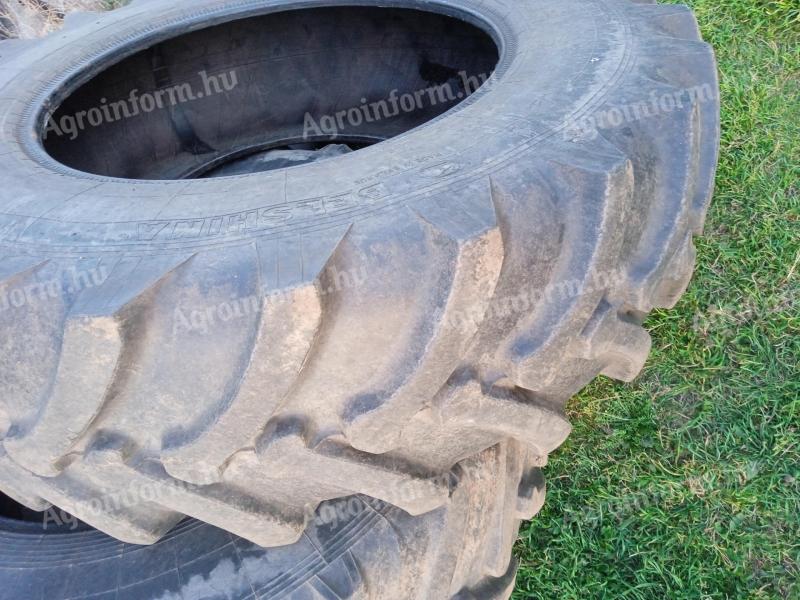 18,4R34 Belshina használt gumi