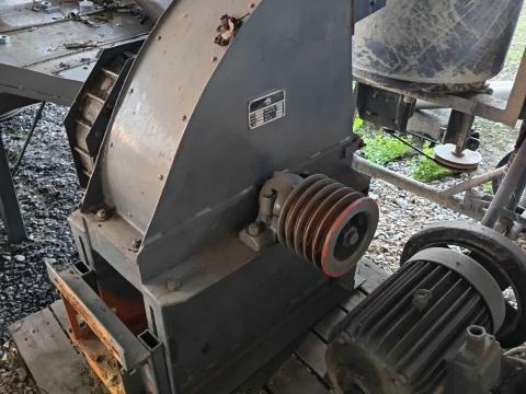 Kalapácsos daráló d24