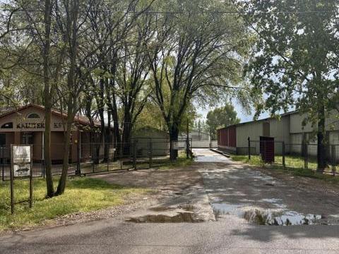 Telepvezető - sertéshizlalda (Tiszainoka)