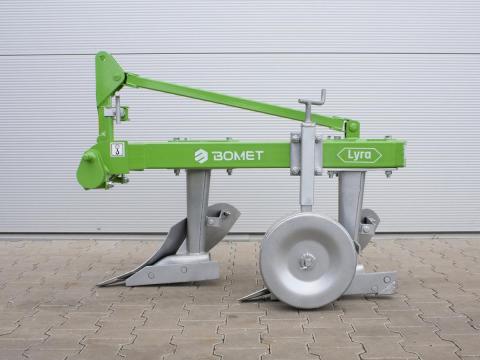 Új BOMET Lyra vázas eke