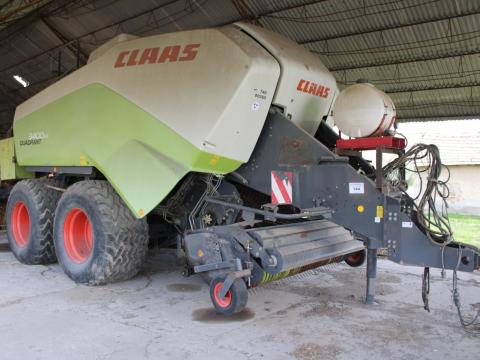 Claas QUADRANT 3400 RC bálázó