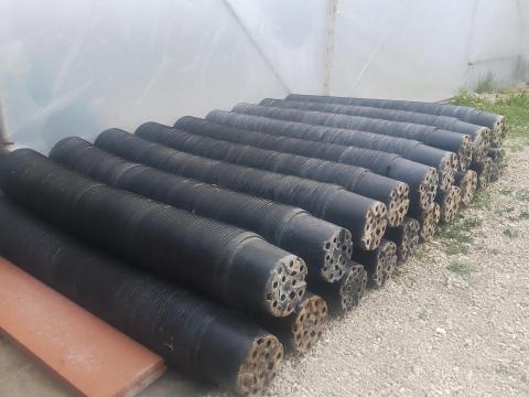 Műanyag kertészeti cserép