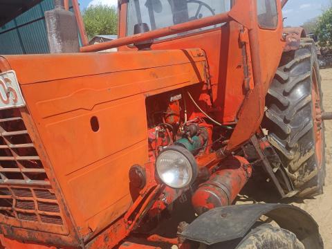 MTZ 50 munkaeszközökel