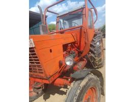 MTZ 50 munkaeszközökel