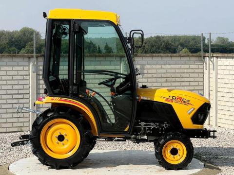 FORCE 325 CABIN kistraktor (Stage V)