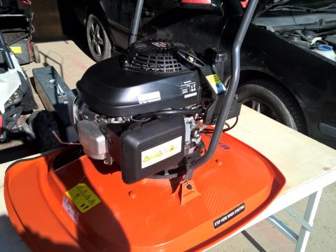 Husqvarna Honda motoros légpárnás fűnyíró új állapotban, 50 cm