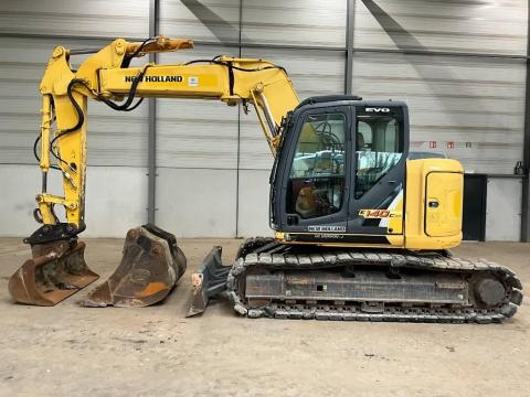 New Holland E 140 C SR / 2013 / 5.374 h / Lízing 20%-tól