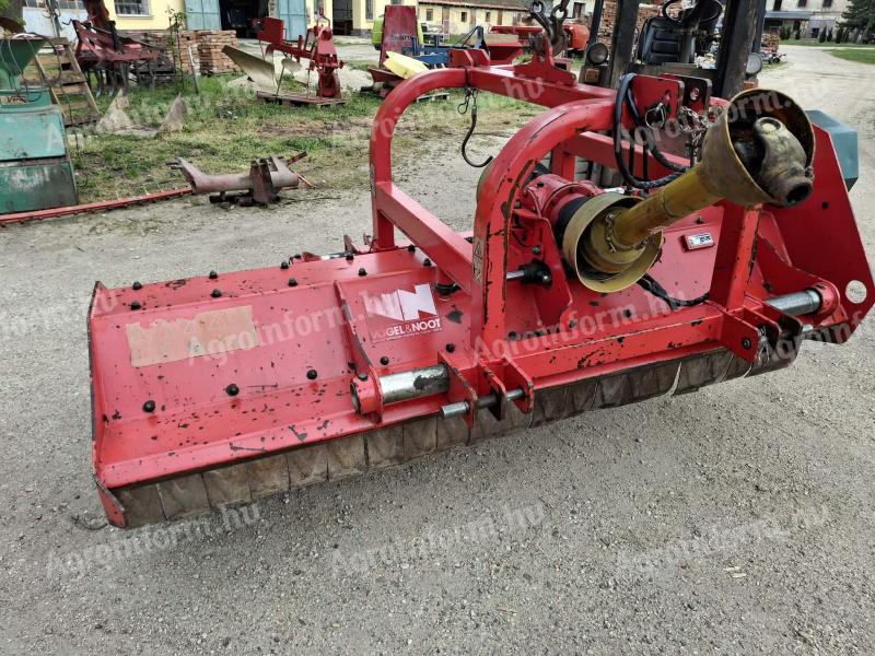 Vogel Noot 2,2 méteres kalapácsos mulcsozó