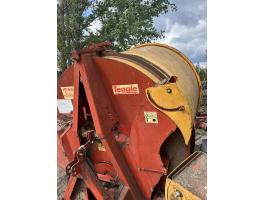 Tomahawk 5050 bálabontó aprító