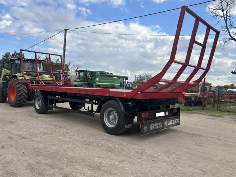 Panav bálaszállító pótkocsi