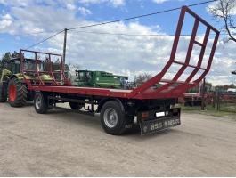 Panav bálaszállító pótkocsi