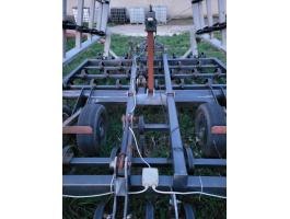 4,5 méteres kombinátor