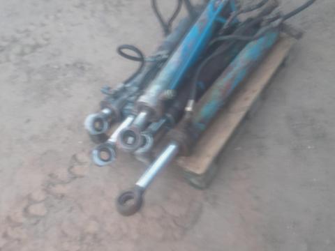 Munkahenger árokásó MTZ-hez