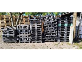 Sérült/törött műanyag rakodólapok eladók vegyes méretben