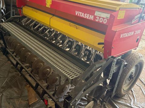 Pöttinger Vitasem 300 gabonavetőgép