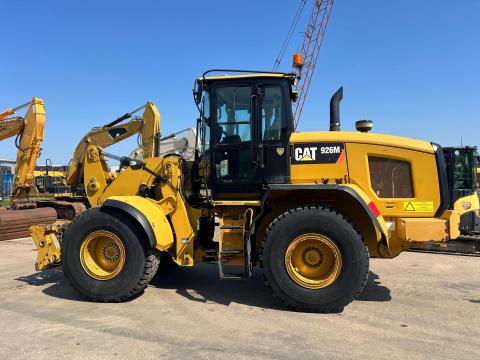 Caterpillar 926M / 2015 / 9 870 üzemóra / Lízing 20%-tól