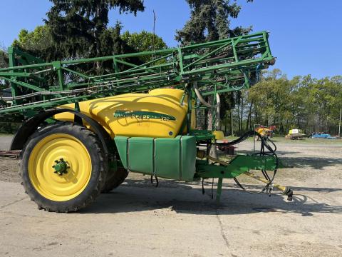 John Deere 732 típusú permetező