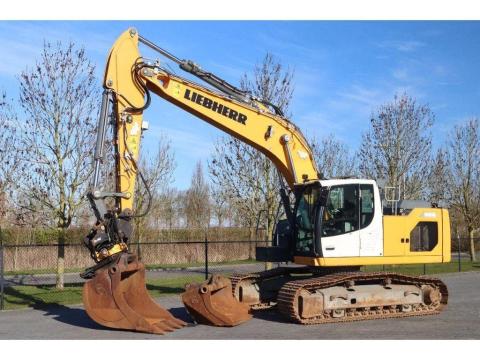 Liebherr R924 LC | Rototilt / 2019 / 4 207 üzemóra / Lízing 20%-tól