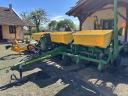 John deere 1750