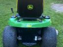 John Deere LA 120 fűnyírótraktor.22 LE